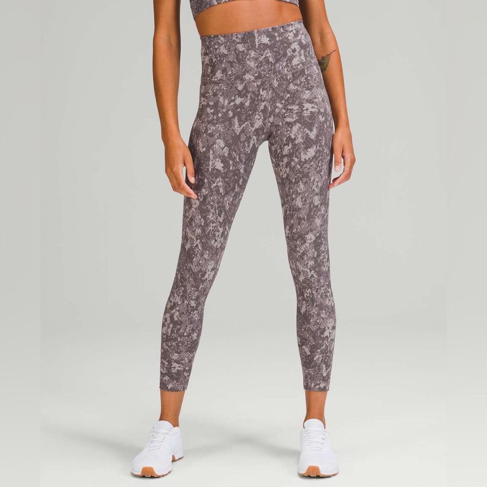 Lululemon Wunder Train High-Rise Tight 25"